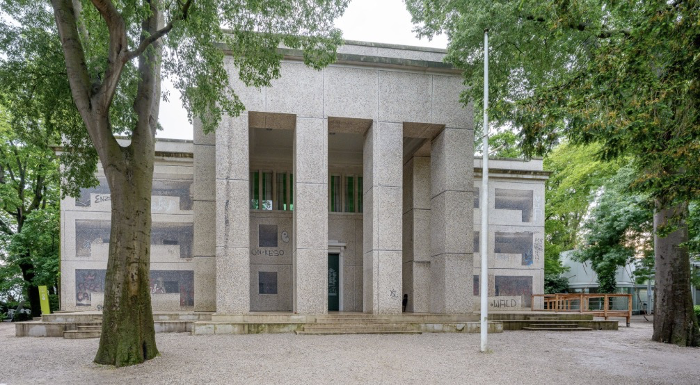 Baukunst - „Ruin": Der Deutsche Pavillon als Echoraum deutscher Geschichte