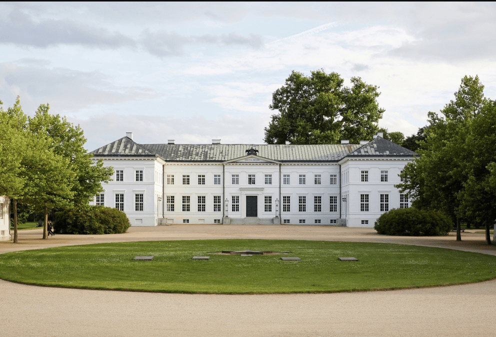 Baukunst - Das lebende Denkmal: Brandenburgs Landschaftsgärten zwischen Kunst und Recht