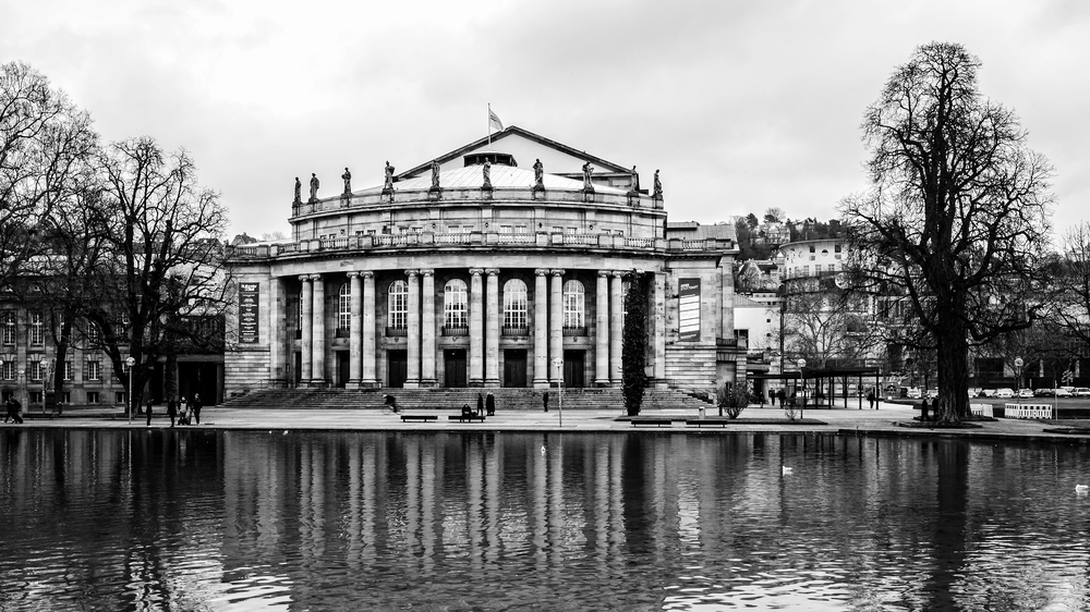 Baukunst - Stuttgarter Oper: Wer zieht die Notbremse?